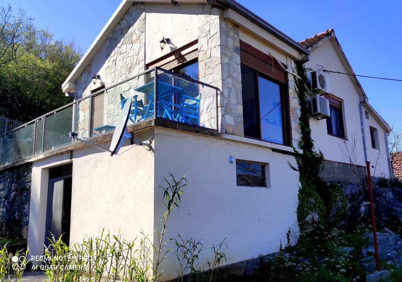 Haustor Skadar Lake Podgorica Exteriör bild
