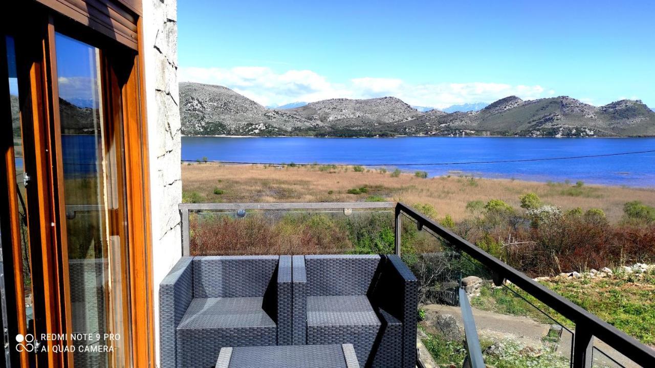 Haustor Skadar Lake Podgorica Exteriör bild