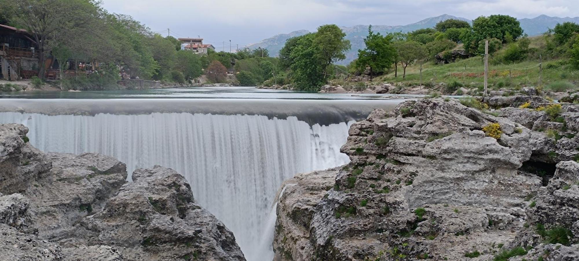 Haustor Skadar Lake Podgorica Exteriör bild